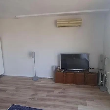 Deniz Ve Doga Ic Ice Tatil Sefa Camlik * Ayvalı