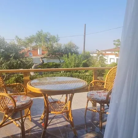 Deniz Ve Doga Ic Ice Tatil Sefa Camlik * Ayvalı