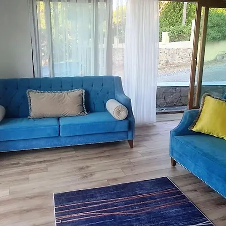Deniz Ve Doga Ic Ice Tatil Sefa Camlik Ayvalı
